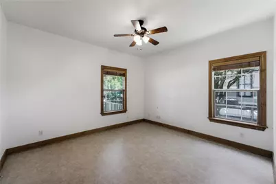 109 W Market Street, Fayetteville, TX 78940 - Photo 14