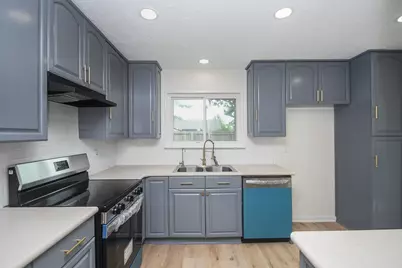 7314 Skylight Lane, Houston, TX 77095 - Photo 6