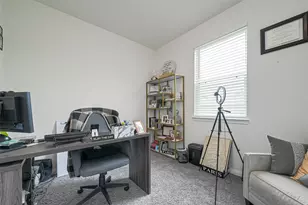 9423 Klein Ln, Houston, TX 77044 - Photo 8