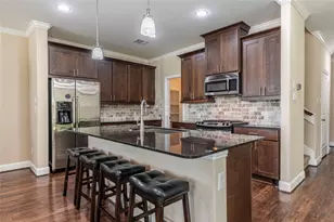 417 Marina View Dr, Webster, TX 77598 - Photo 8
