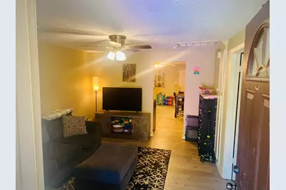 102 Avenue A, Willis, TX 77378 - Photo 8