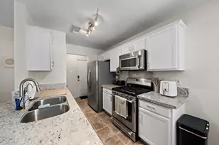 18315 Beaverdell Dr, Tomball, TX 77377 - Photo 2