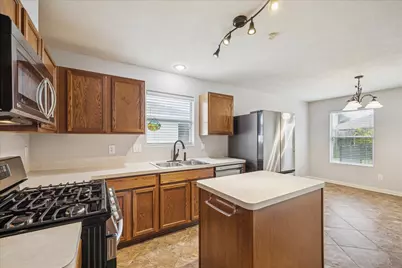 6818 Shallow River Court, Spring, TX 77379 - Photo 8