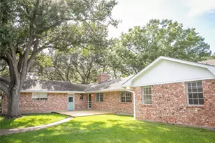 1600 Reimer St, Brenham, TX 77833 - Photo 4
