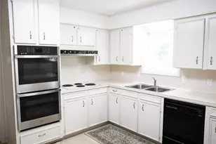 1600 Reimer St, Brenham, TX 77833 - Photo 14