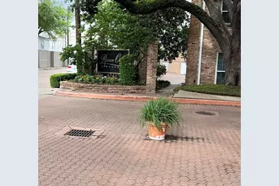 4040 San Felipe Street #104, Houston, TX 77027 - Photo 2