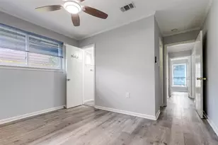 6310 Silver Chalice Dr, Houston, TX 77088 - Photo 12