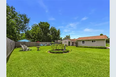 212 Elm Street, Lake Jackson, TX 77566 - Photo 32