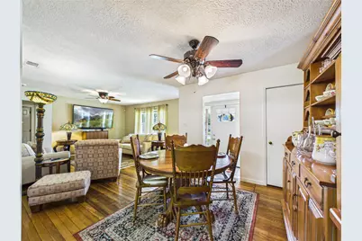 212 Elm Street, Lake Jackson, TX 77566 - Photo 10