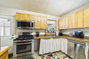 212 Elm St, Lake Jackson, TX 77566 - Photo 16