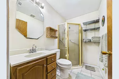 212 Elm Street, Lake Jackson, TX 77566 - Photo 18