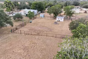 307 5th St, Sutherland Springs, TX 78161 - Photo 6
