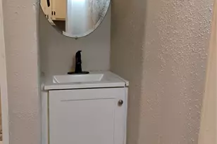 5954 Doolittle Blvd, Houston, TX 77033 - Photo 26