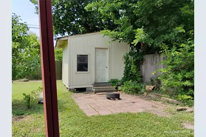 5954 Doolittle Boulevard, Houston, TX 77033 - Photo 28