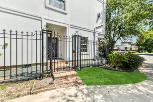 1529 Rosewood St, Houston, TX 77004 - Photo 2