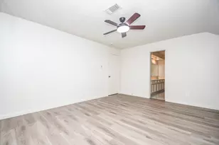 7815 Hummingbird St, Houston, TX 77071 - Photo 10
