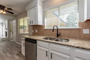 1304 Piney Woods Dr, Friendswood, TX 77546 - Photo 14