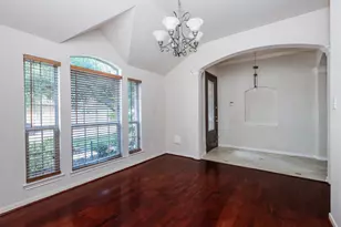 48 Pebble Beach Ct, Jersey Village, TX 77064 - Photo 2