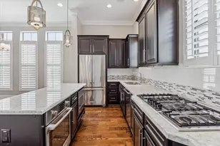 4001 Lanark Ln, Houston, TX 77025 - Photo 10