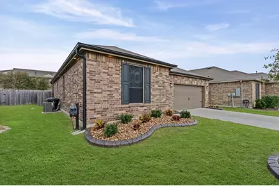 305 Paso Fino Drive, Alvin, TX 77511 - Photo 2