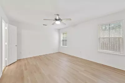 208 Hawthorne Street #A, Houston, TX 77006 - Photo 4