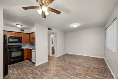 11002 Hammerly Boulevard #214, Houston, TX 77043 - Photo 8