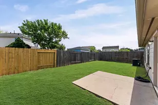 9231 Grove Haven Dr, Houston, TX 77083 - Photo 18