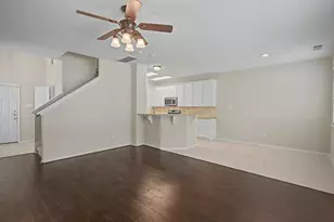 190 W Stedhill Loop, The Woodlands, TX 77384 - Photo 6