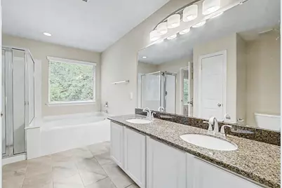 190 W Stedhill Loop, The Woodlands, TX 77384 - Photo 26