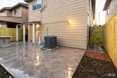 10904 Panther Court, Houston, TX 77099 - Photo 24