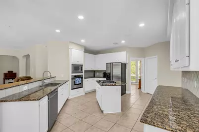 10419 Clubhouse Circle, Magnolia, TX 77354 - Photo 16