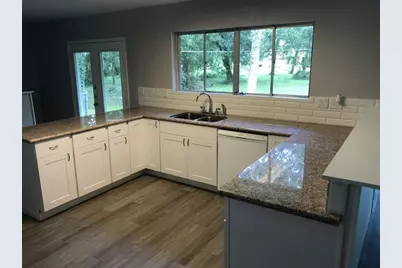 3515 Elm Drive, Dickinson, TX 77539 - Photo 8