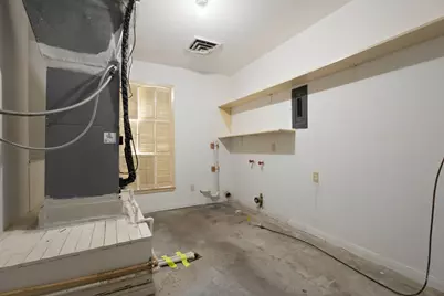 303 S Jackson Street, Alvin, TX 77511 - Photo 22