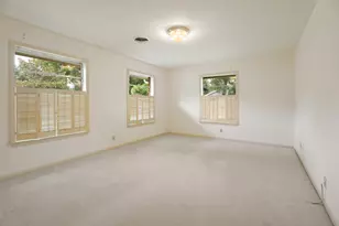 303 S Jackson St, Alvin, TX 77511 - Photo 12