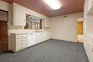 303 S Jackson St, Alvin, TX 77511 - Photo 10