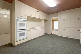 303 S Jackson St, Alvin, TX 77511 - Photo 8