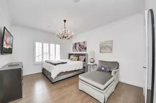 5042 Cedar Creek Dr, Houston, TX 77056 - Photo 20