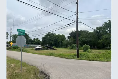 249 Basswood Street, Houston, TX 77022 - Photo 10