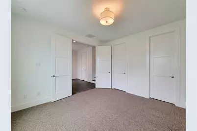 9 N St Charles Street #B, Houston, TX 77003 - Photo 4