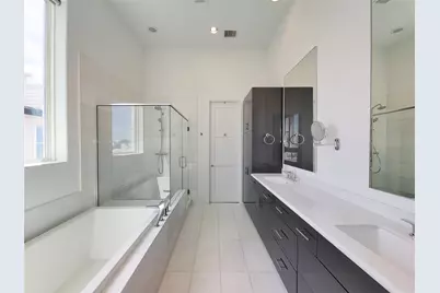9 N St Charles Street #B, Houston, TX 77003 - Photo 24
