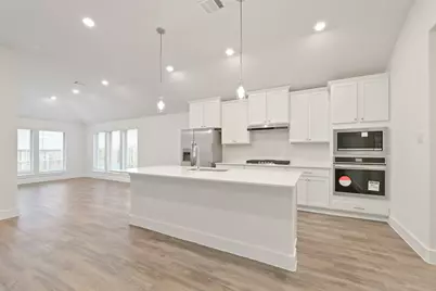 1541 Apache Heights Drive, Dayton, TX 77535 - Photo 8