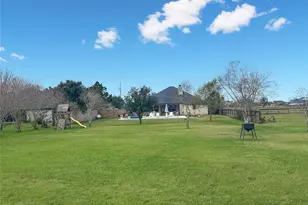 626 Sunset Trail, Angleton, TX 77515 - Photo 42