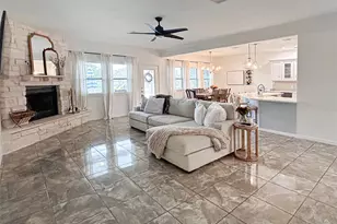 626 Sunset Trail, Angleton, TX 77515 - Photo 4