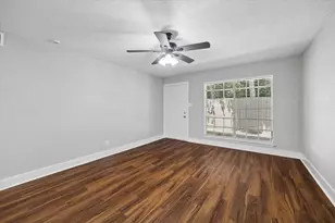 2790 W T C Jester Blvd, Houston, TX 77018 - Photo 2