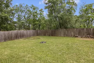 8906 Freeland St, Houston, TX 77075 - Photo 18