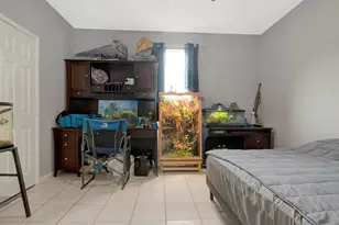 8906 Freeland St, Houston, TX 77075 - Photo 20