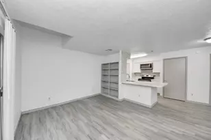1515 Sandy Springs Rd, Houston, TX 77042 - Photo 12