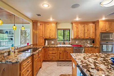 121 Holiday Lane, Coldspring, TX 77331 - Photo 16