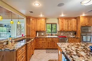 121 Holiday Ln, Coldspring, TX 77331 - Photo 16