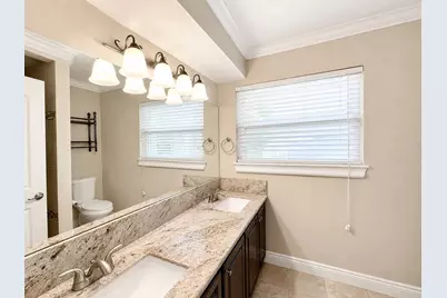5802 W Bellfort Avenue, Houston, TX 77035 - Photo 16